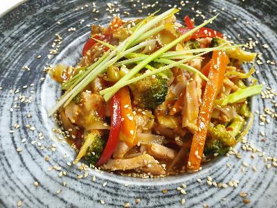 NUDLE SA DIMLJENOM PILETINOM